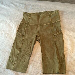Lululemon fast and free 10’’ shorts size 4